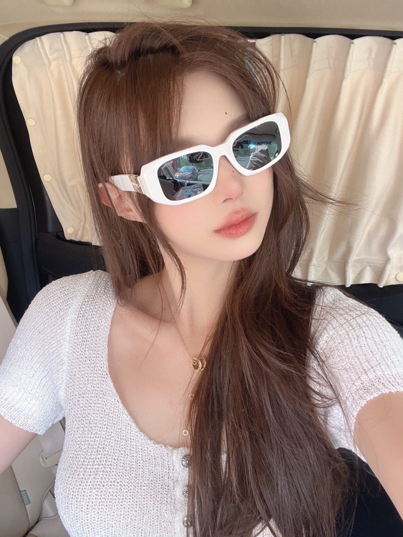 Miu miu Sunglasses